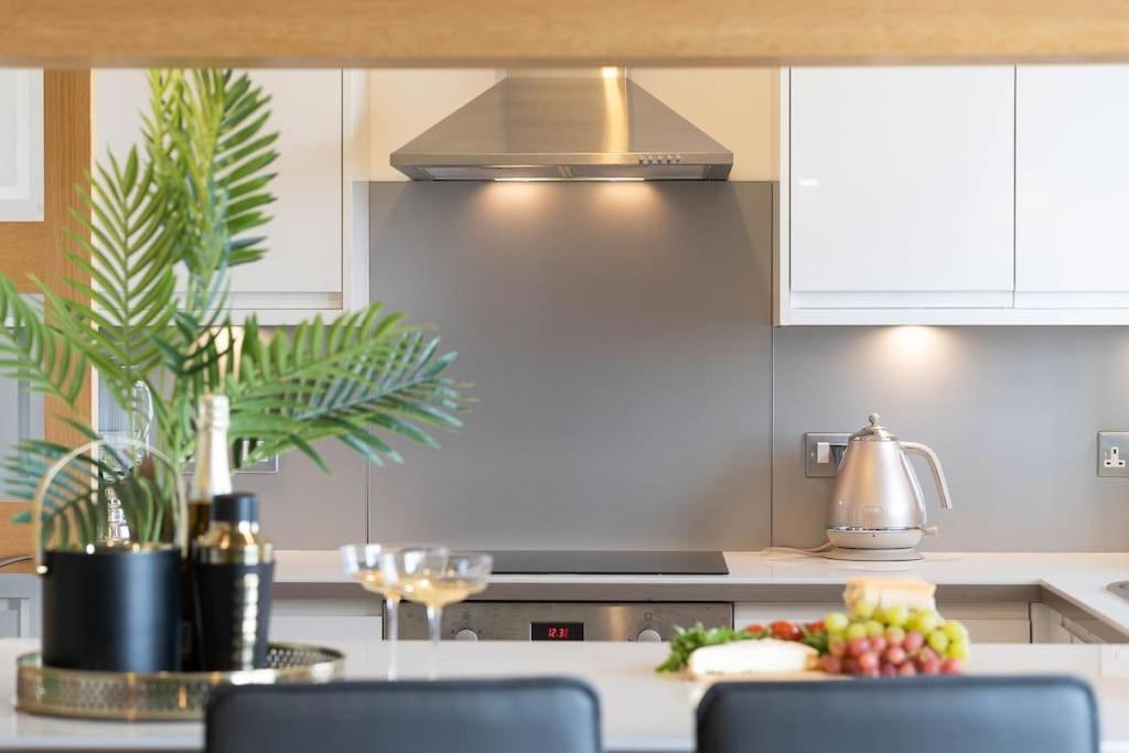 Lovely Apartment With Spectacular Views & Free Parking Brighton Eksteriør bilde